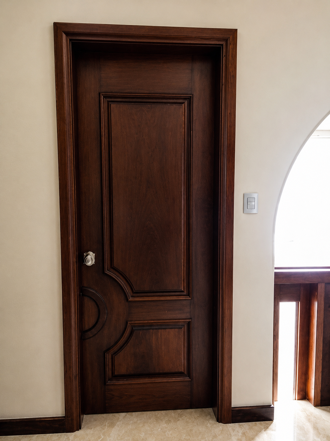 Puerta o portón de madera a medida, proyecto 32 de Carpintería Paredes en Lima