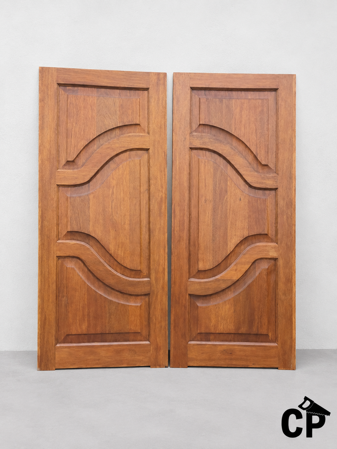 Puerta o portón de madera a medida, proyecto 11 de Carpintería Paredes en Lima